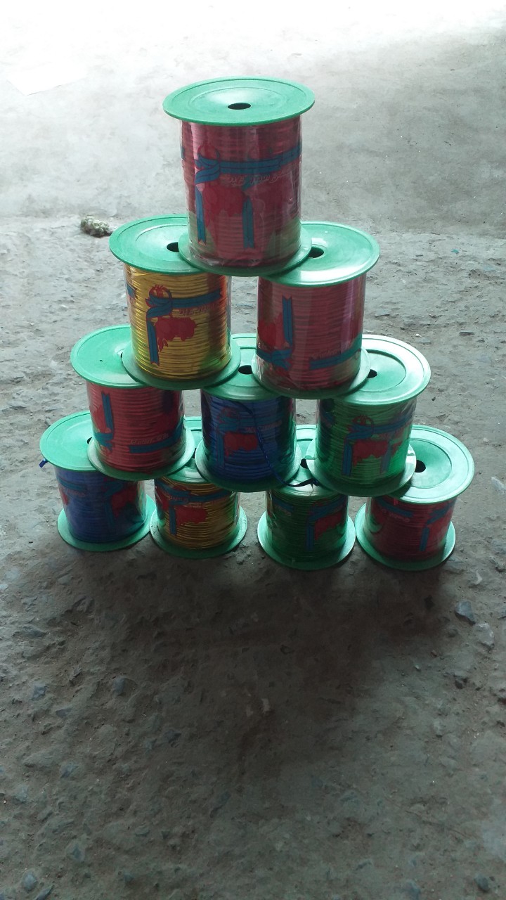 cuon-kim-tuyen-cac-mau