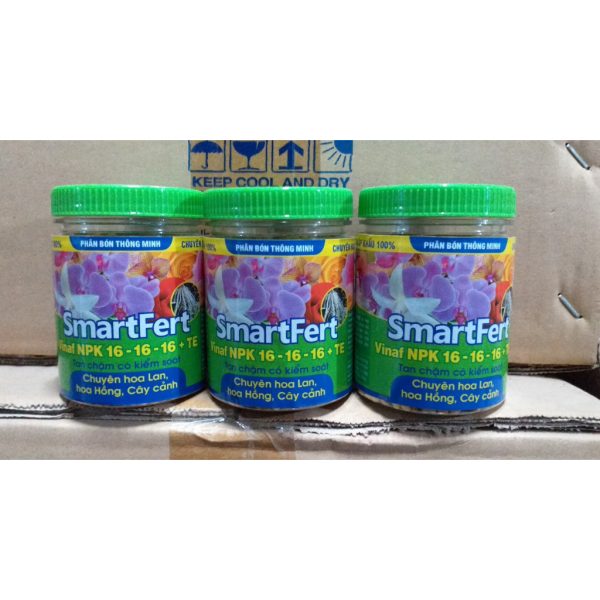 phan-bon-thong-minh-tan-cham-hat-vang-chuyen-hoa-lan-hong-cay-canh-smartfert-vinaf-npk-16-16-16-te-140g-500gr phan-bon-thong-minh-tan-cham-hat-vang-chuyen-hoa-lan-hong-cay-canh-smartfert-vinaf-npk-16-16-16-te-140g-500gr