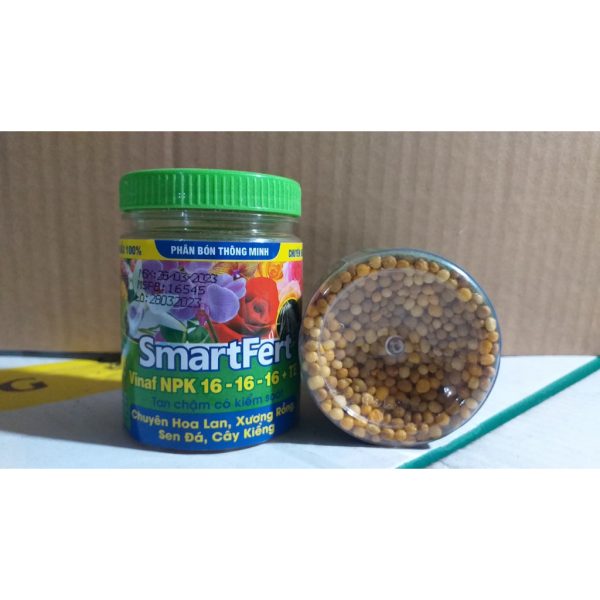 phan-bon-thong-minh-tan-cham-hat-vang-chuyen-hoa-lan-hong-cay-canh-smartfert-vinaf-npk-16-16-16-te-140g-500gr phan-bon-thong-minh-tan-cham-hat-vang-chuyen-hoa-lan-hong-cay-canh-smartfert-vinaf-npk-16-16-16-te-140g-500gr