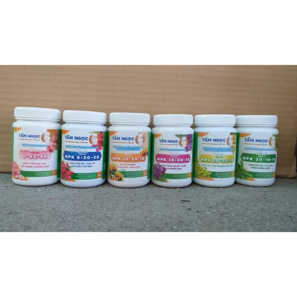 phan-bon-la-npk-20-20-20-tam-ngoc-giup-cay-tang-truong-dot-bien-lo-100gr phan-bon-la-npk-20-20-20-tam-ngoc-giup-cay-tang-truong-dot-bien-lo-100gr