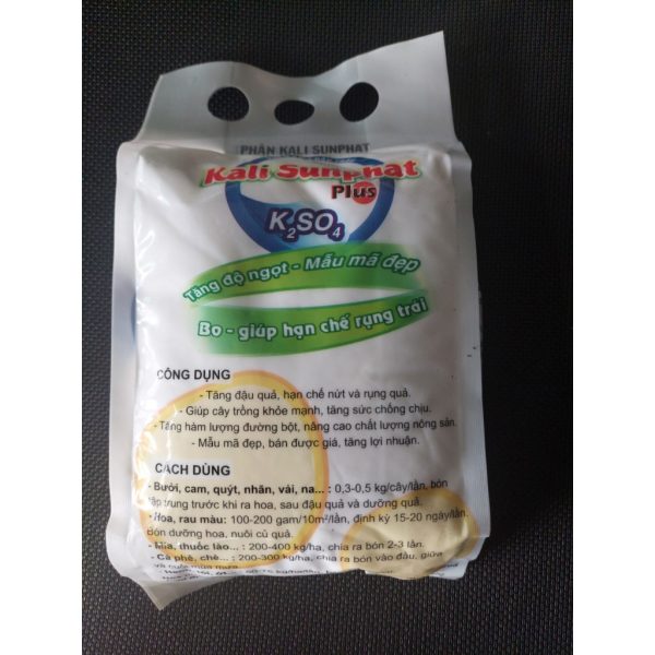 /phan-bon-dau-trau-kali-sunfat-k2so4-tang-do-ngot-mau-ma-dep-han-che-rung-trai-tui-2kg /phan-bon-dau-trau-kali-sunfat-k2so4-tang-do-ngot-mau-ma-dep-han-che-rung-trai-tui-2kg